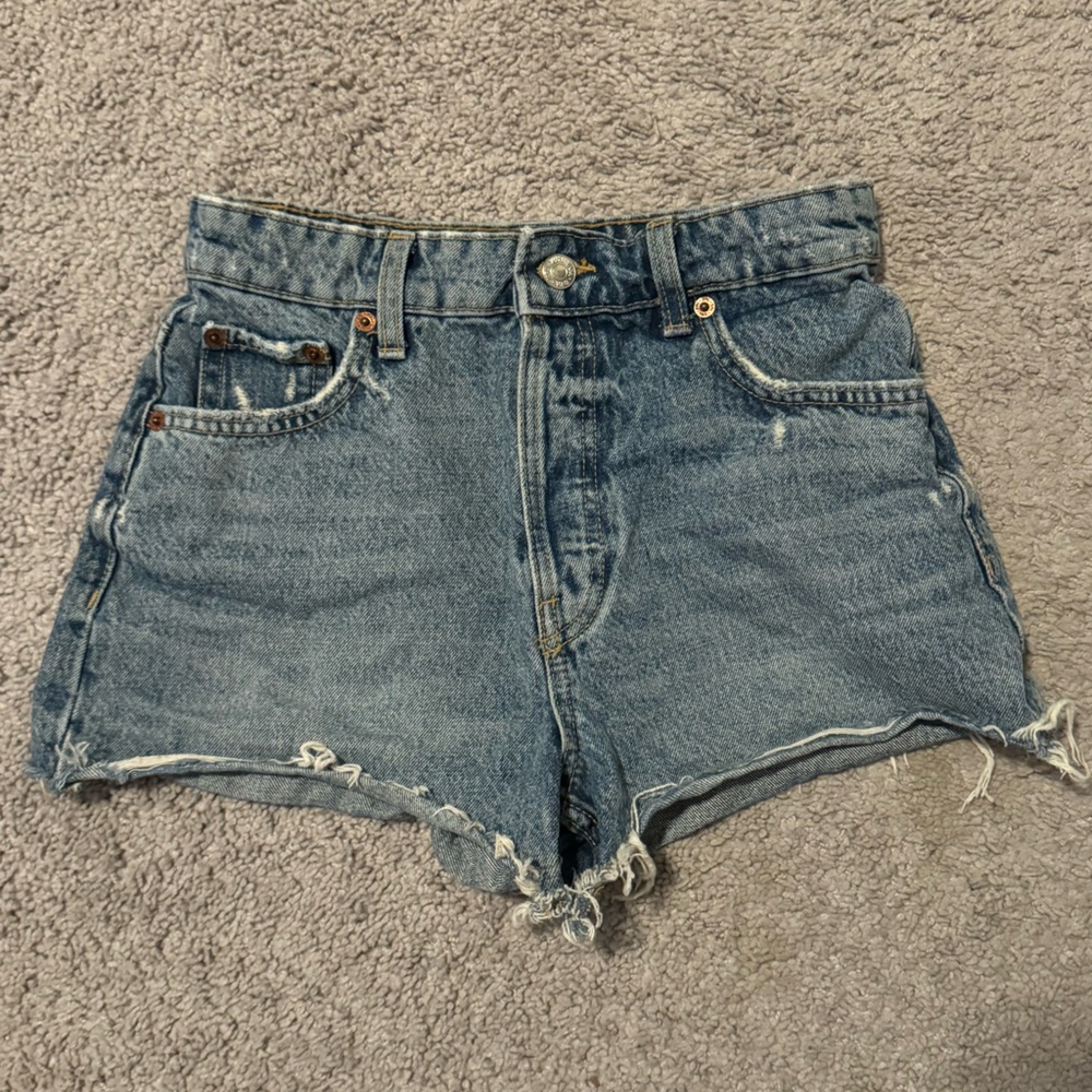 Zara size 2 high waisted denim shorts